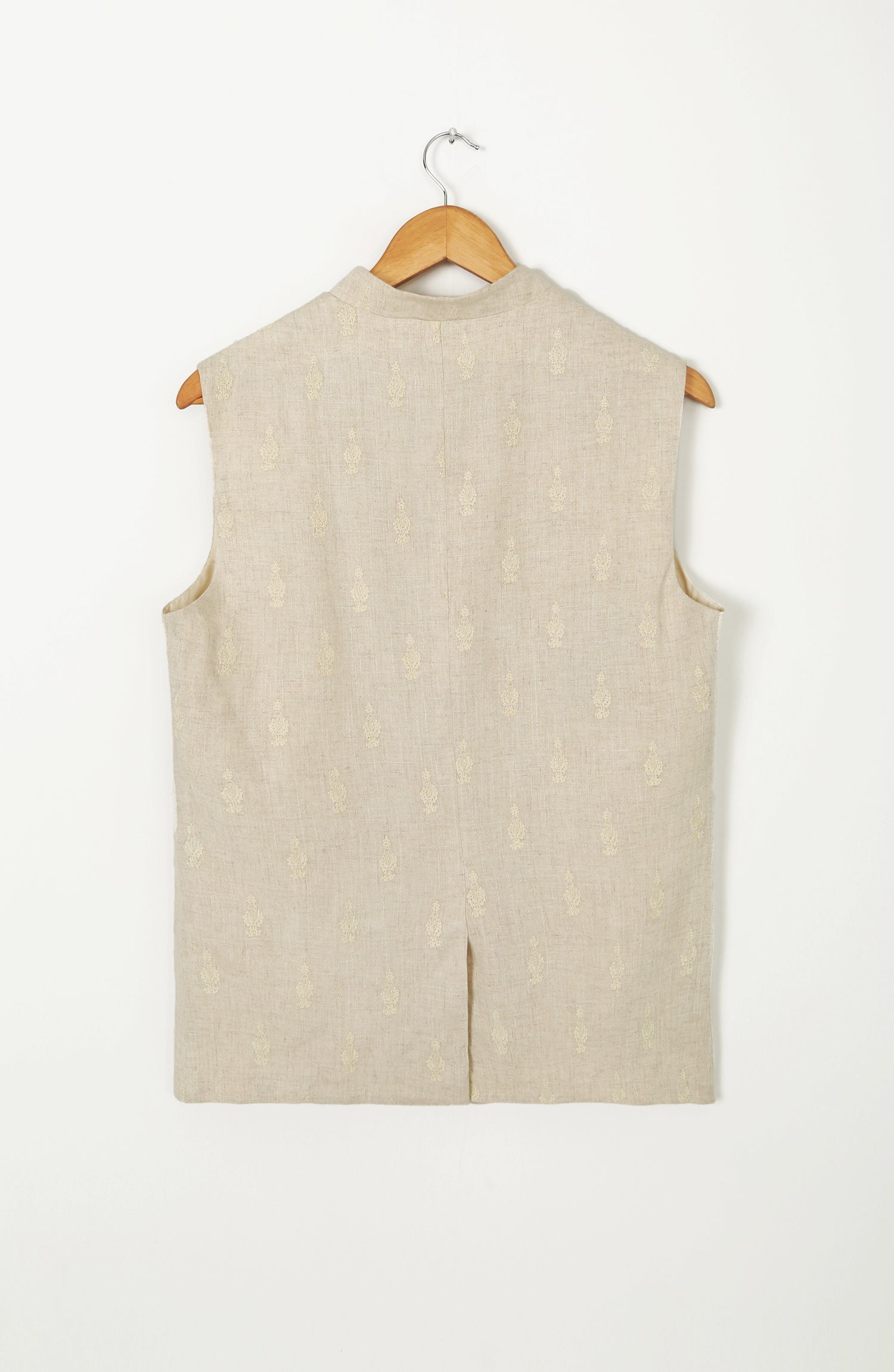 CLASSIC EMBROIDERED  WAISTCOAT