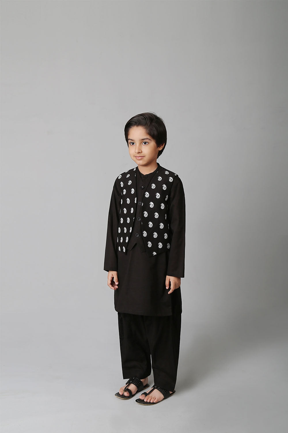 EMBROIDERED WAISTCOAT 3PS SUIT-1-YRS